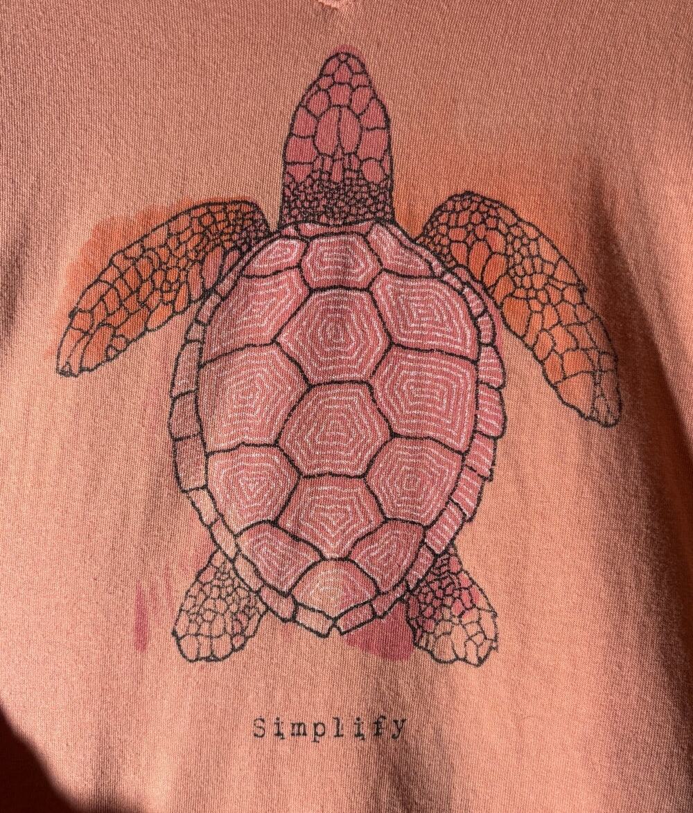 Life is Good Women's Size S Turtle Graphic Simplify Coral Orange Classic Fit Tee